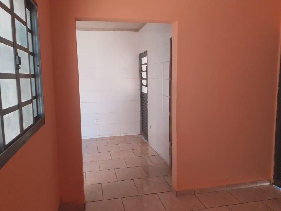 Casa à venda com 1 quarto, 130m² - Foto 4