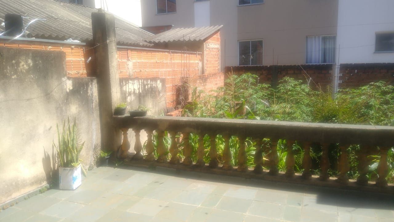 Casa à venda com 2 quartos, 200m² - Foto 16