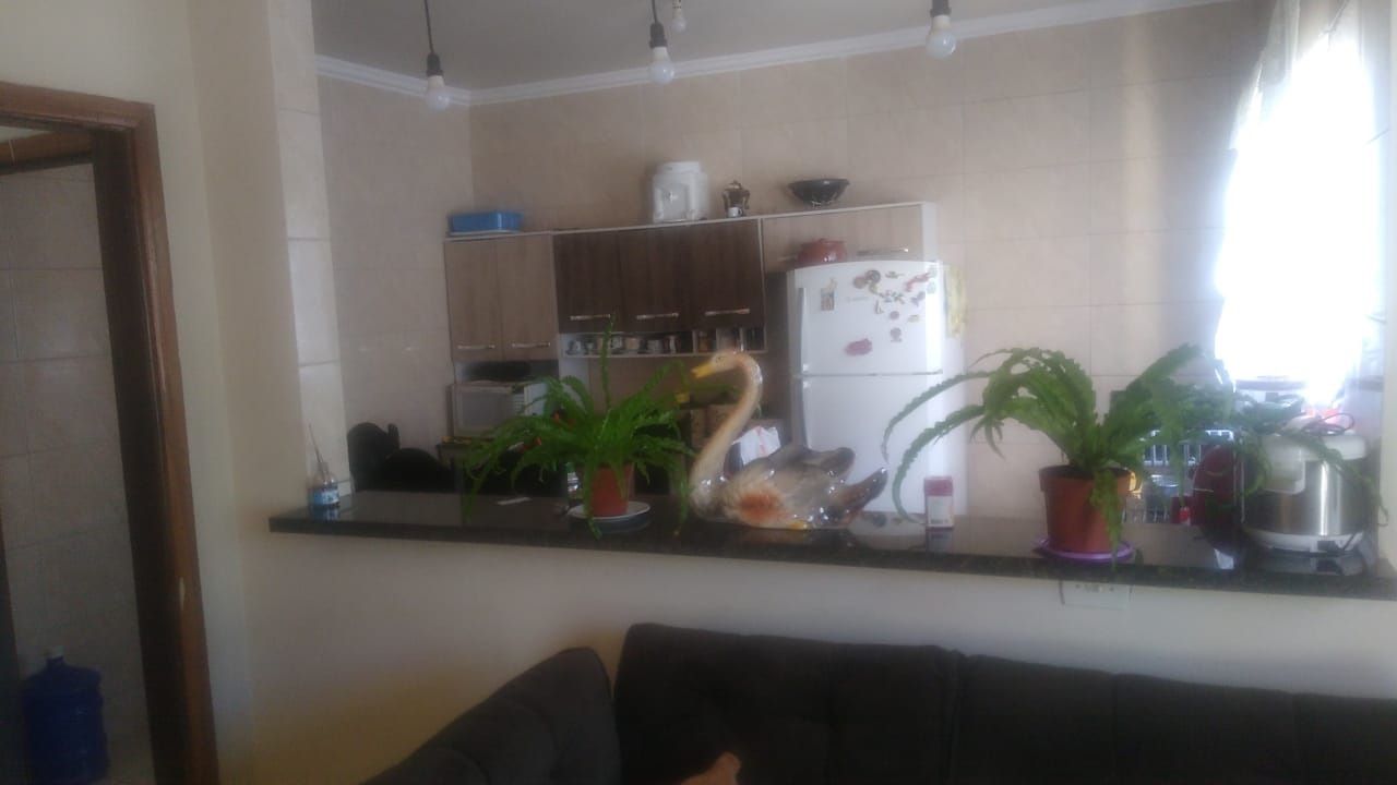 Casa à venda com 2 quartos, 200m² - Foto 6