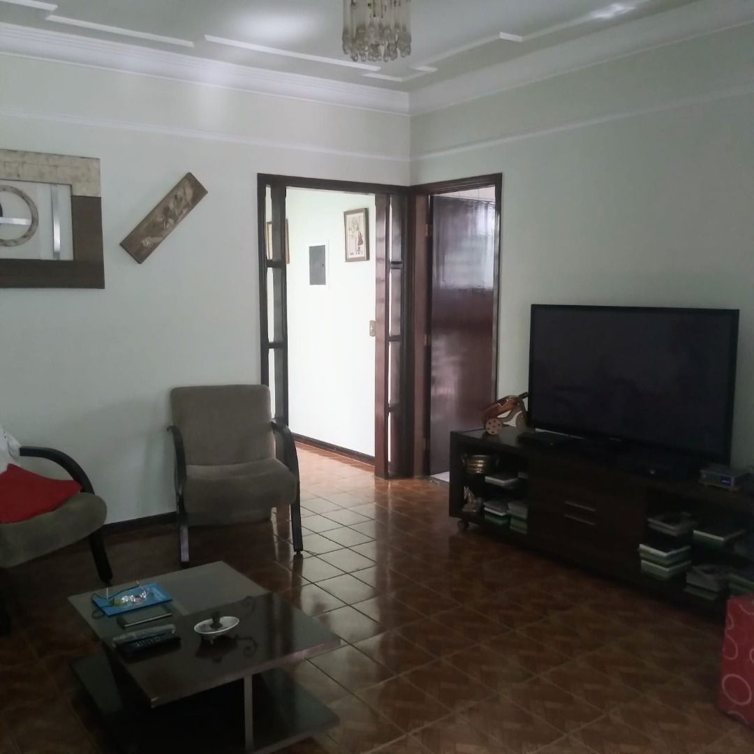 Casa à venda com 3 quartos, 180m² - Foto 14