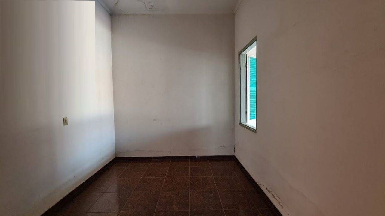 Casa à venda com 4 quartos, 180m² - Foto 4