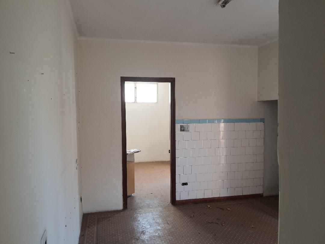 Casa à venda com 5 quartos, 170m² - Foto 7