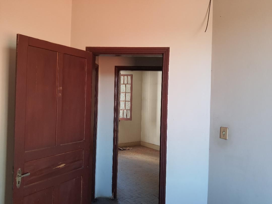 Casa à venda com 5 quartos, 170m² - Foto 9