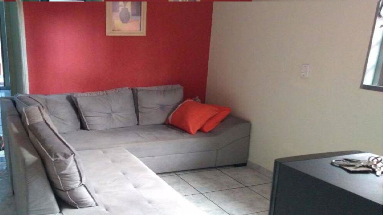 Casa à venda com 3 quartos, 62m² - Foto 2