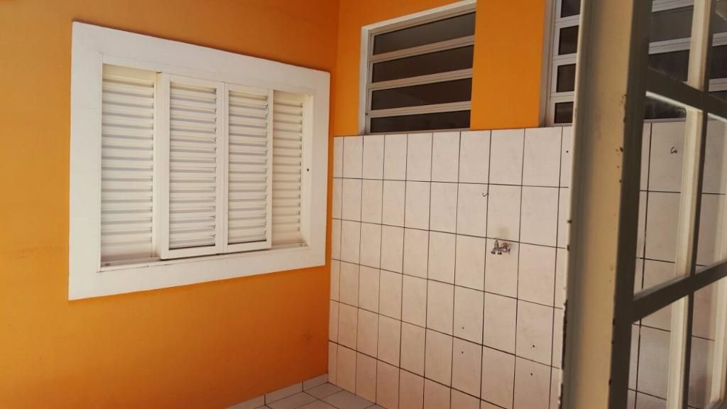 Casa à venda com 3 quartos, 140m² - Foto 8