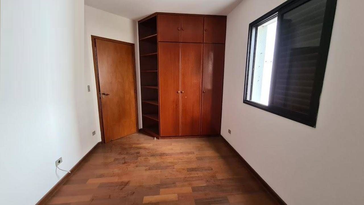 Apartamento à venda com 3 quartos, 87m² - Foto 4