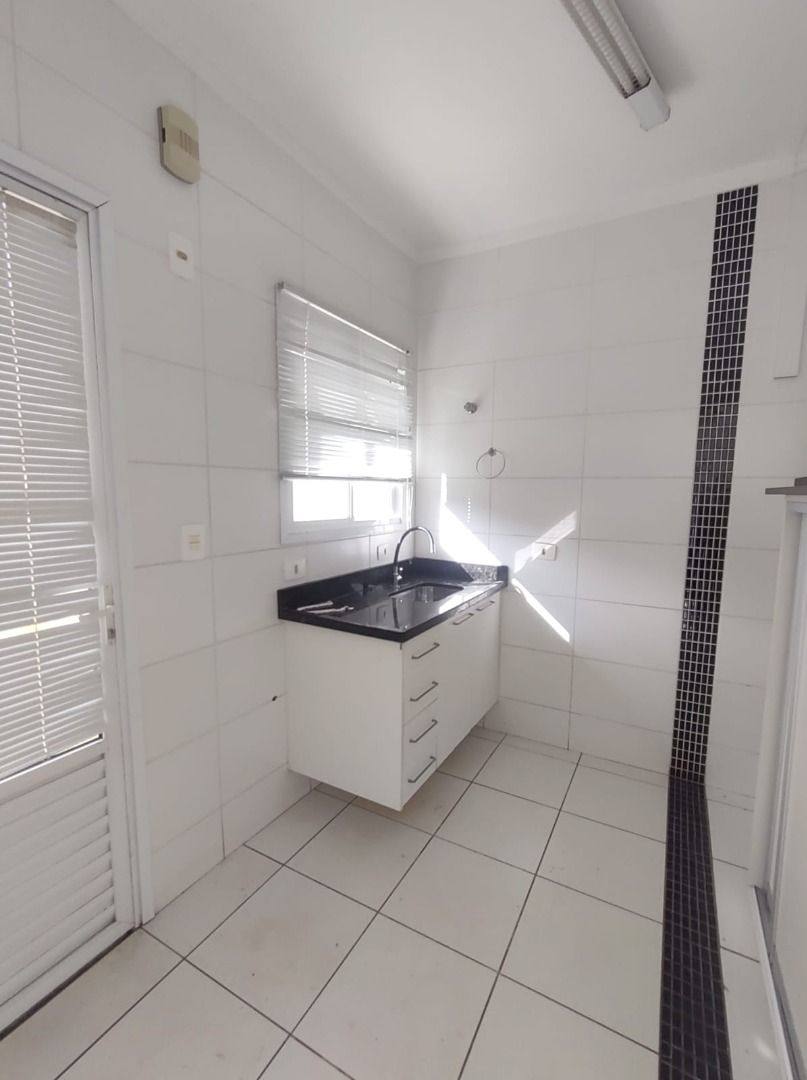 Casa de Condomínio para alugar com 3 quartos, 126m² - Foto 10