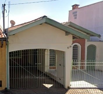 Casa à venda com 3 quartos, 116m² - Foto 1