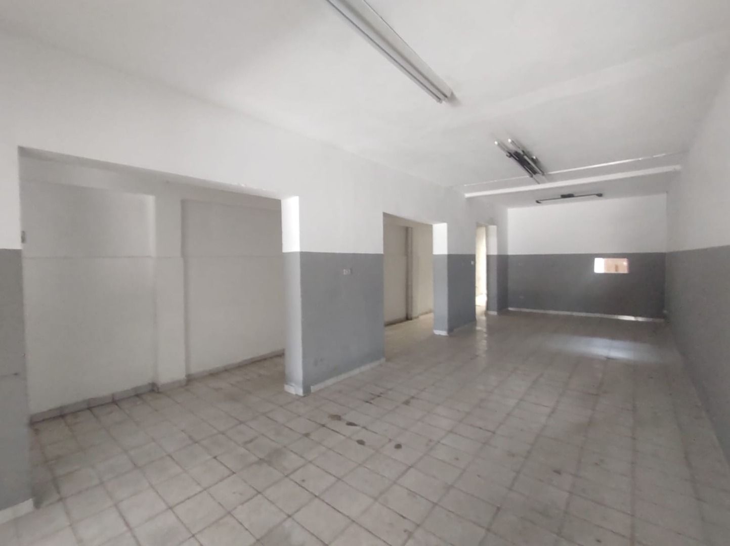 Loja-Salão para alugar, 180m² - Foto 10