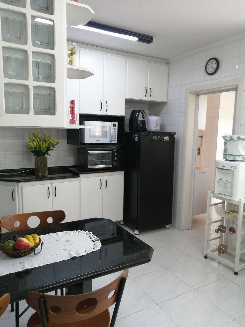 Apartamento à venda com 4 quartos, 151m² - Foto 10