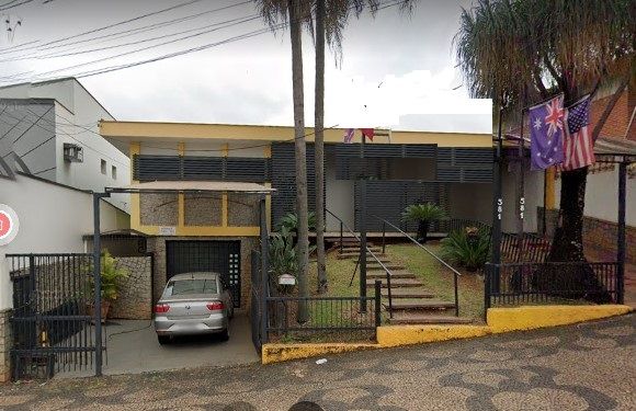 Casa Comercial à venda com 4 quartos, 520m² - Foto 1