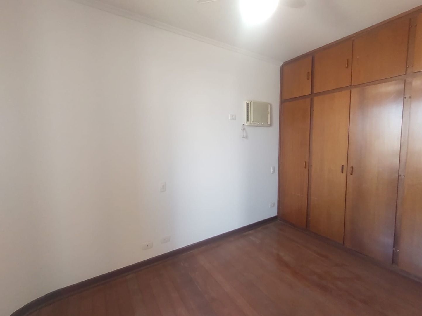 Apartamento à venda com 3 quartos, 220m² - Foto 19