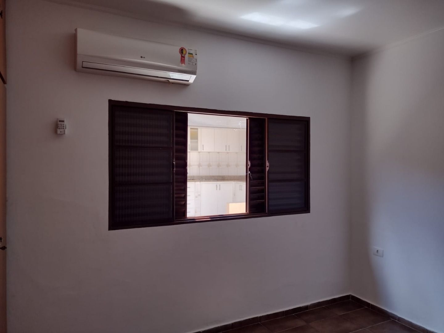 Casa para alugar com 3 quartos, 151m² - Foto 11