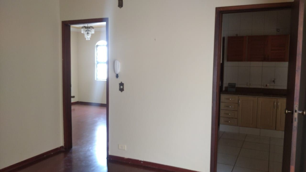 Casa à venda com 4 quartos, 176m² - Foto 11