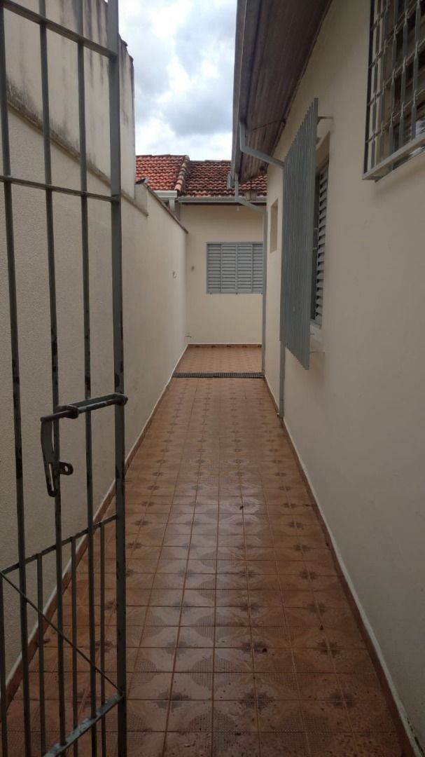 Casa à venda com 4 quartos, 176m² - Foto 25