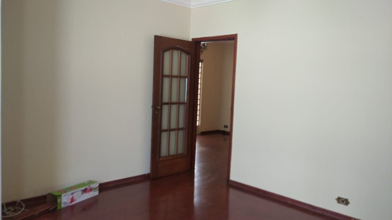 Casa à venda com 4 quartos, 176m² - Foto 8