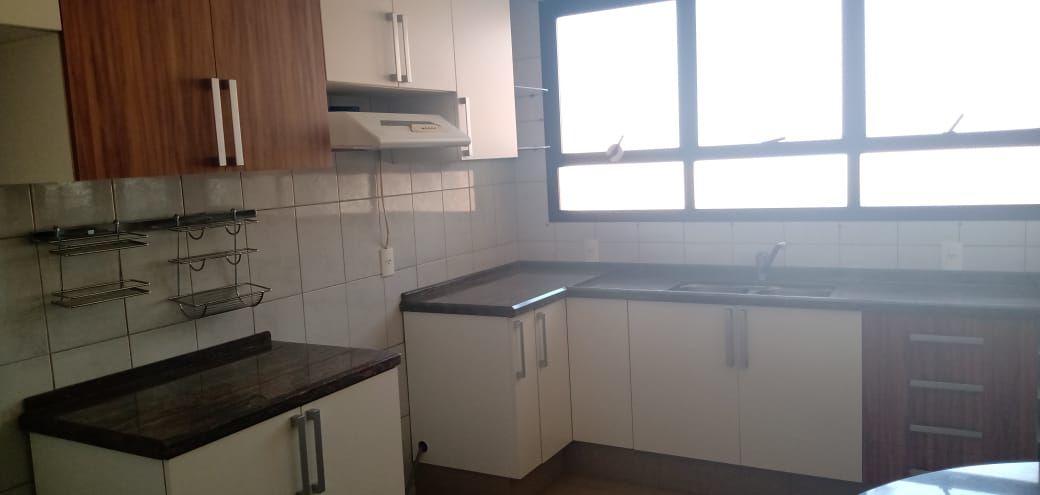 Apartamento à venda com 3 quartos, 140m² - Foto 7