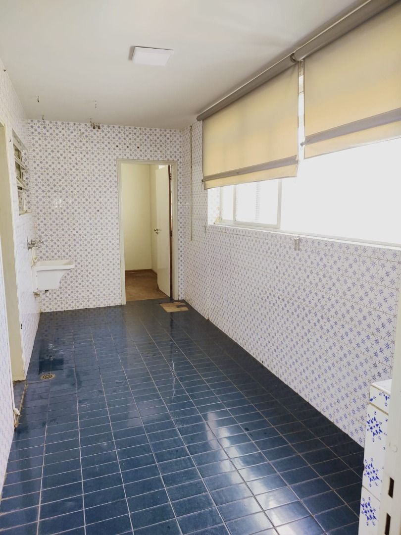 Apartamento à venda com 3 quartos, 165m² - Foto 7