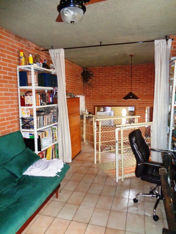 Casa à venda com 2 quartos, 60m² - Foto 4