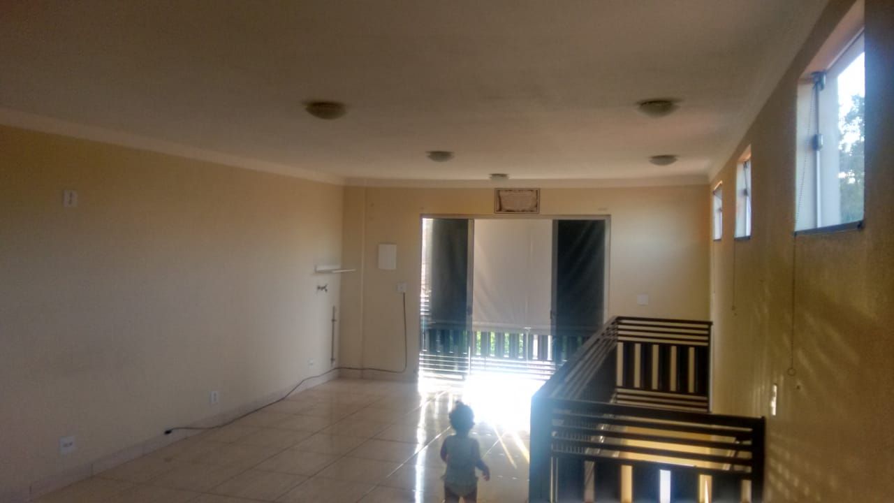 Casa à venda com 3 quartos, 360m² - Foto 17