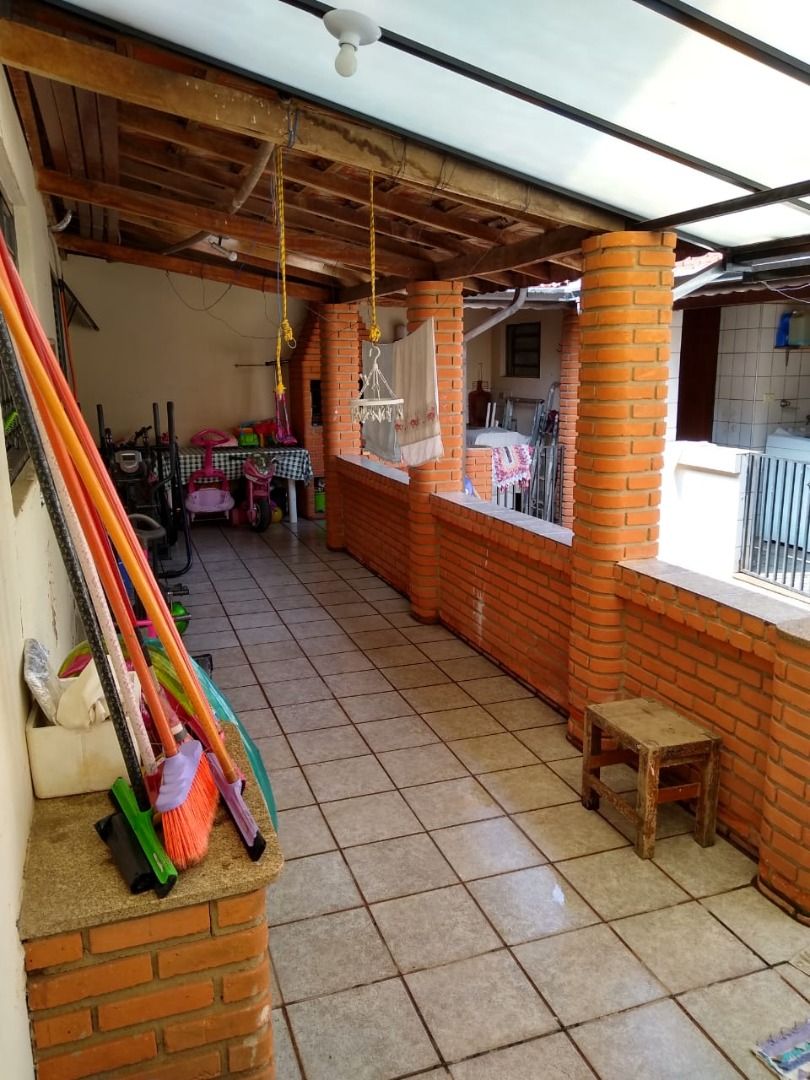 Casa à venda com 3 quartos, 360m² - Foto 26