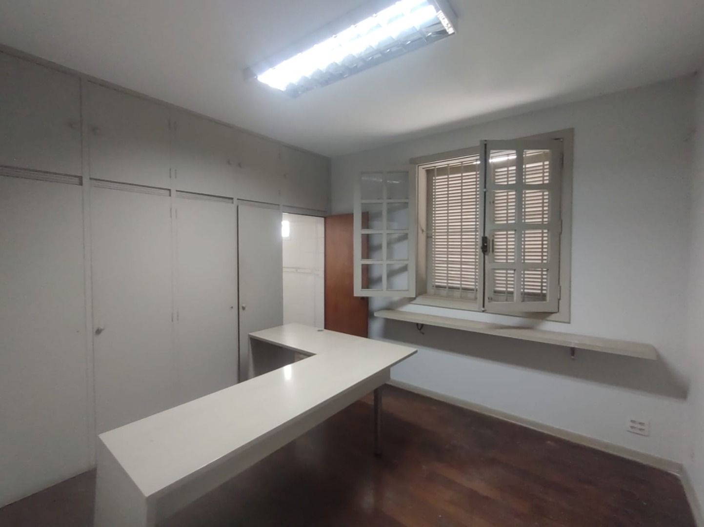 Casa para alugar com 1 quarto, 250m² - Foto 18