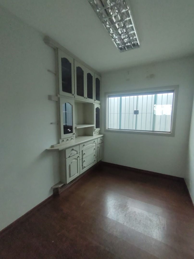 Casa para alugar com 1 quarto, 250m² - Foto 21