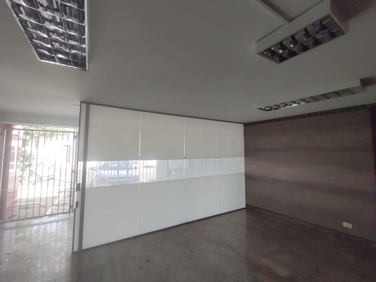 Casa para alugar com 1 quarto, 250m² - Foto 28