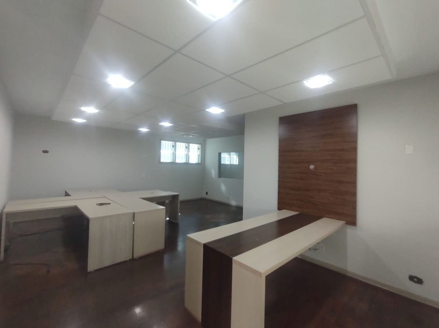 Casa para alugar com 1 quarto, 250m² - Foto 3