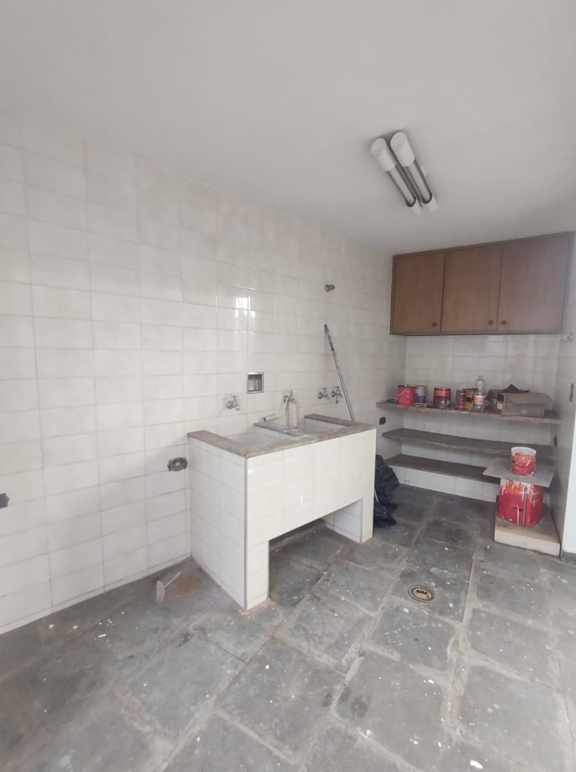 Casa para alugar com 1 quarto, 250m² - Foto 6