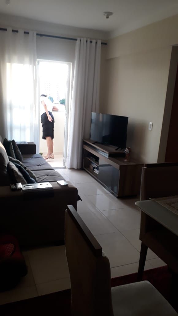 Apartamento à venda com 2 quartos, 60m² - Foto 1