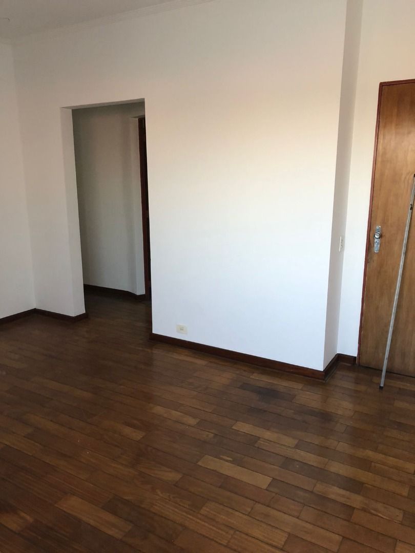 Apartamento à venda com 3 quartos, 79m² - Foto 3