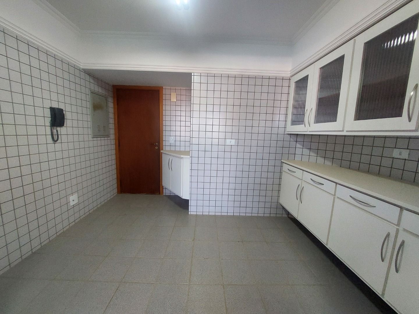 Apartamento à venda com 3 quartos, 214m² - Foto 12