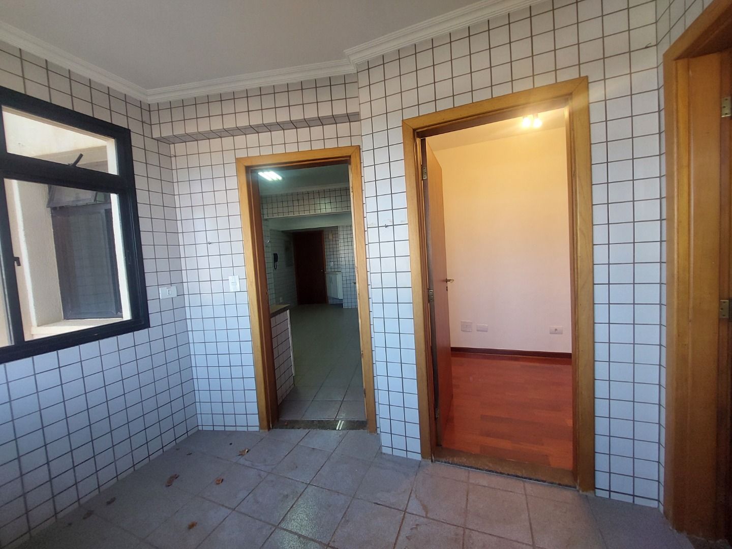 Apartamento à venda com 3 quartos, 214m² - Foto 18