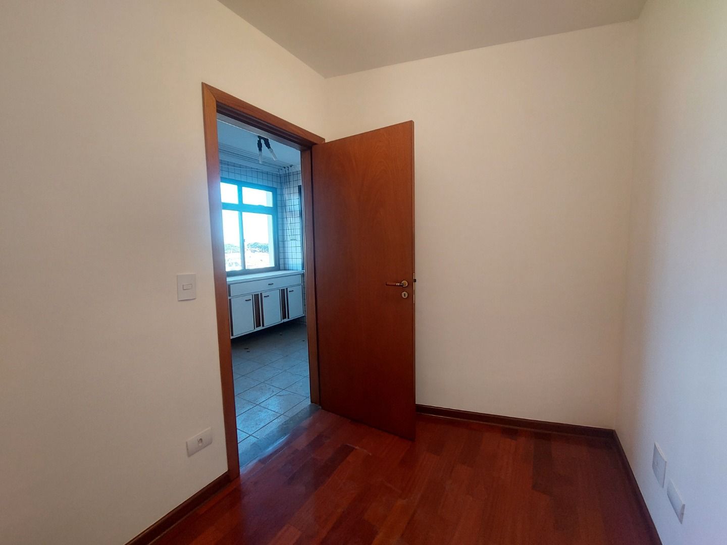 Apartamento à venda com 3 quartos, 214m² - Foto 22