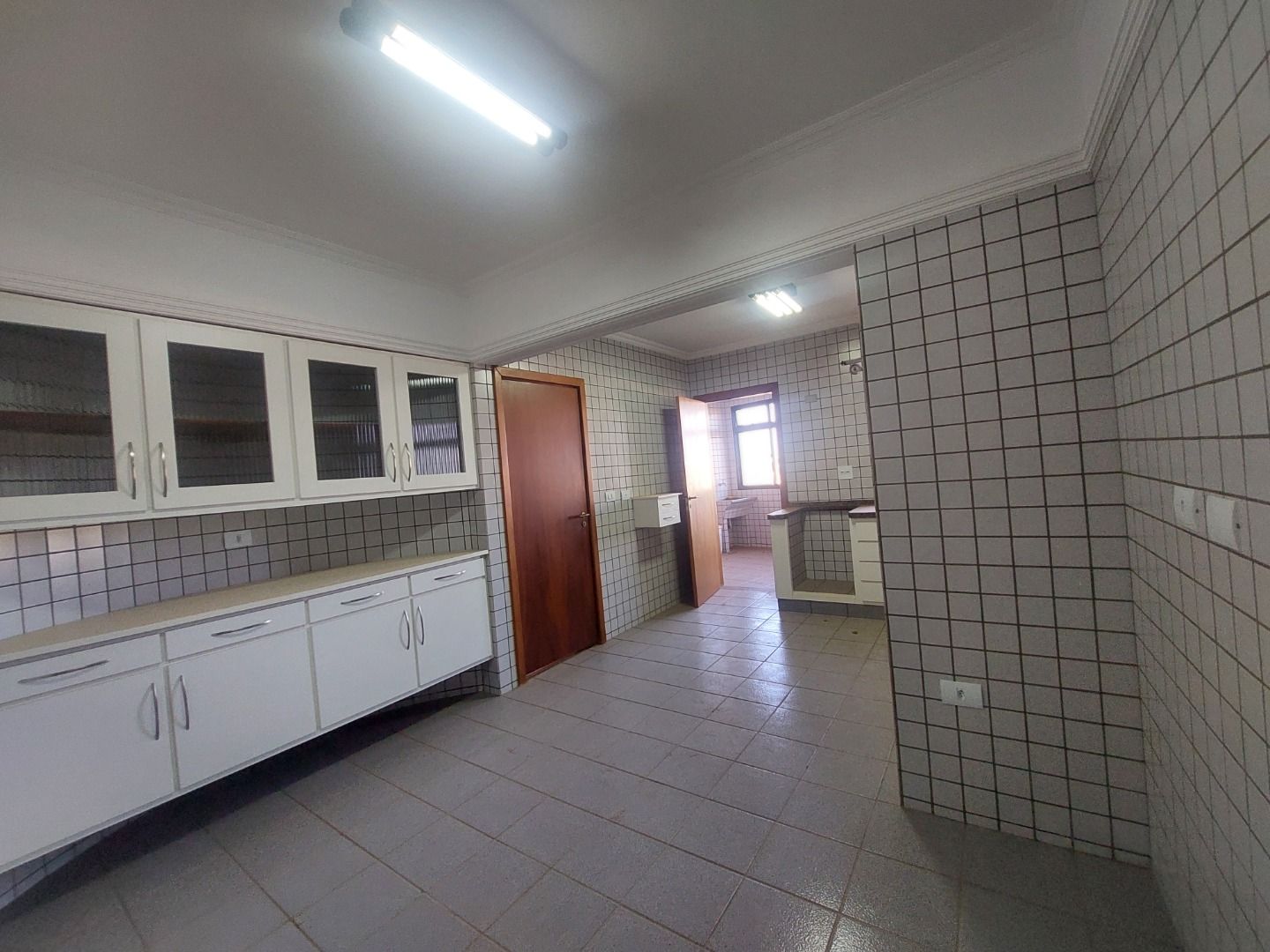 Apartamento à venda com 3 quartos, 214m² - Foto 26