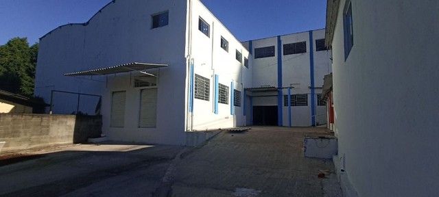 Depósito-Galpão-Armazém para alugar, 880m² - Foto 1