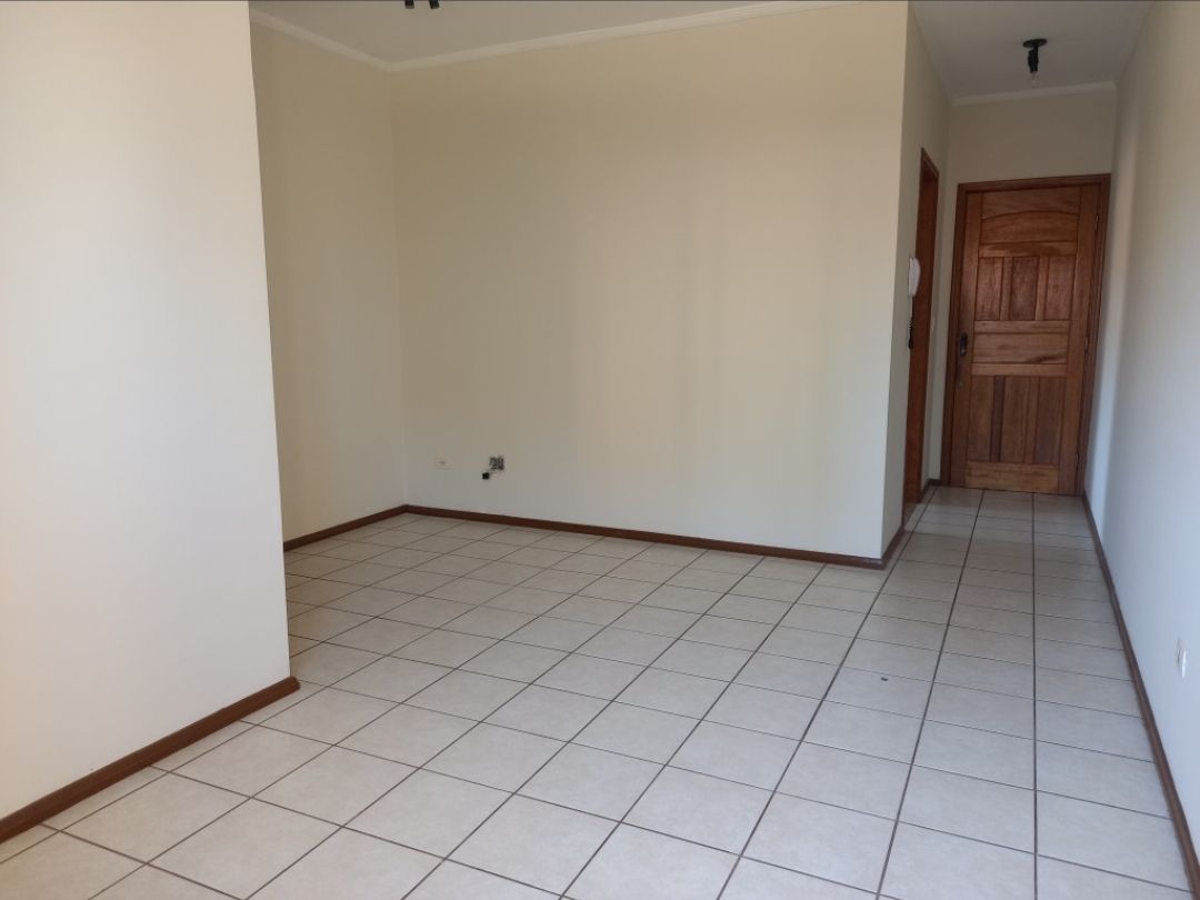 Apartamento à venda com 2 quartos, 63m² - Foto 11