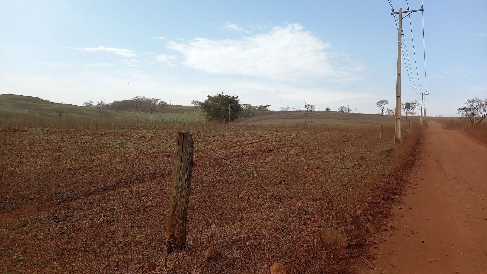 Fazenda à venda com 6 quartos, 1000m² - Foto 4