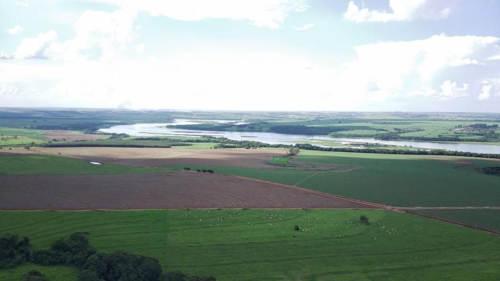 Fazenda à venda com 6 quartos, 1500m² - Foto 12