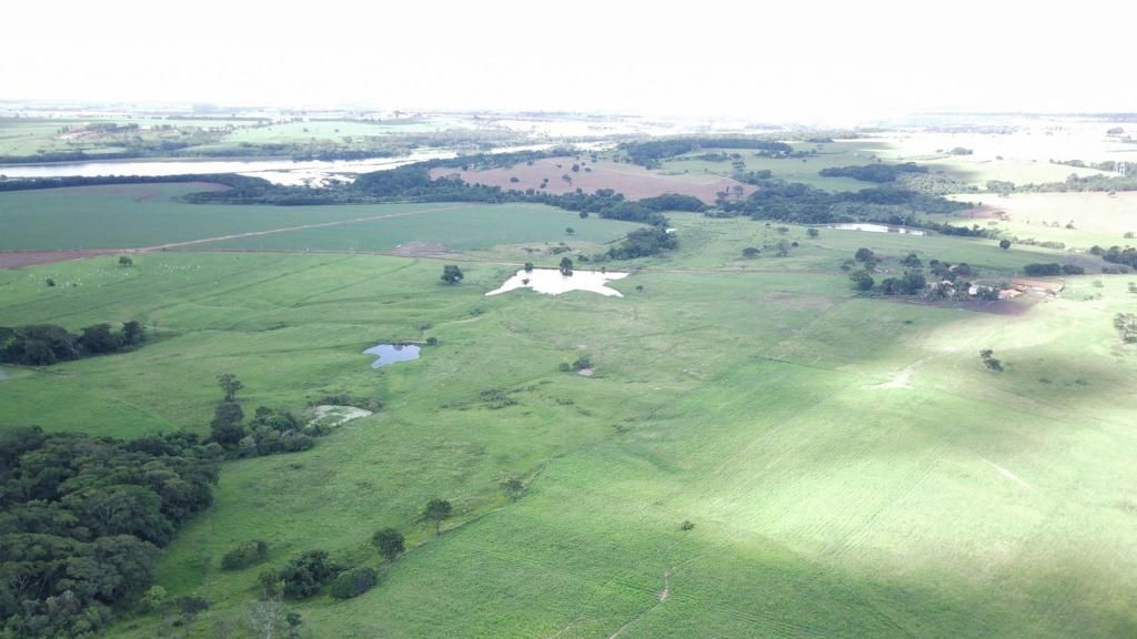 Fazenda à venda com 6 quartos, 1500m² - Foto 16