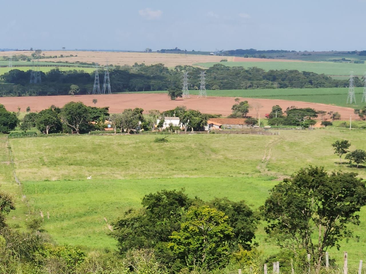 Fazenda à venda com 6 quartos, 1500m² - Foto 25