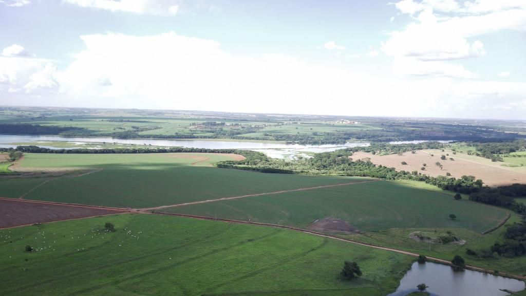 Fazenda à venda com 6 quartos, 1500m² - Foto 8