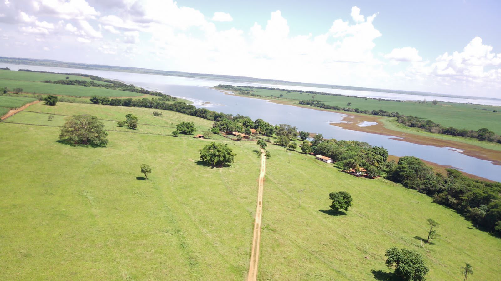 Fazenda à venda com 4 quartos, 800m² - Foto 13