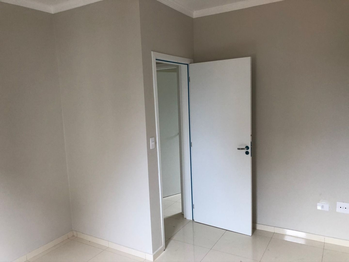 Apartamento à venda com 3 quartos, 74m² - Foto 10