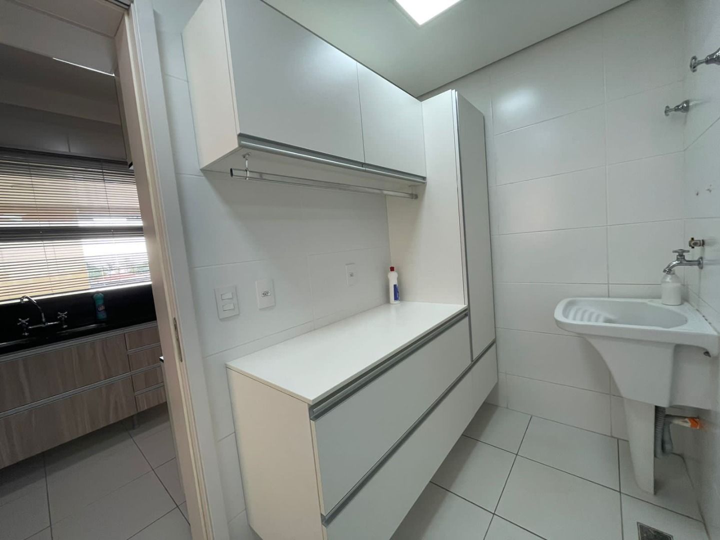 Apartamento à venda com 3 quartos, 130m² - Foto 11