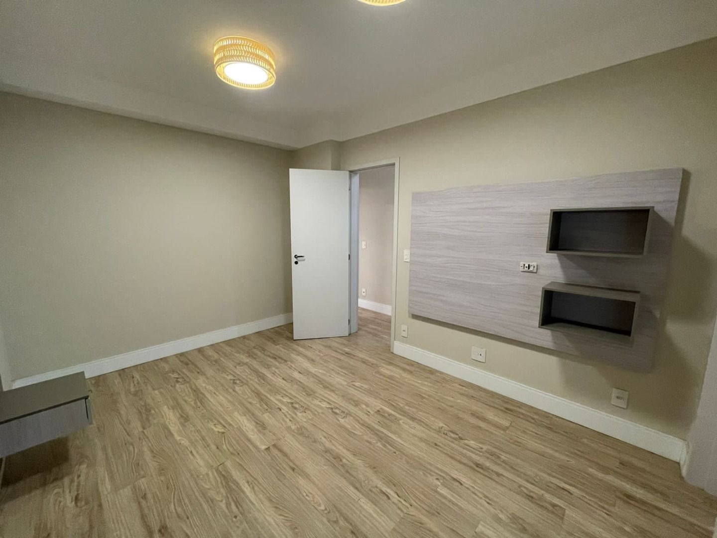 Apartamento à venda com 3 quartos, 130m² - Foto 15