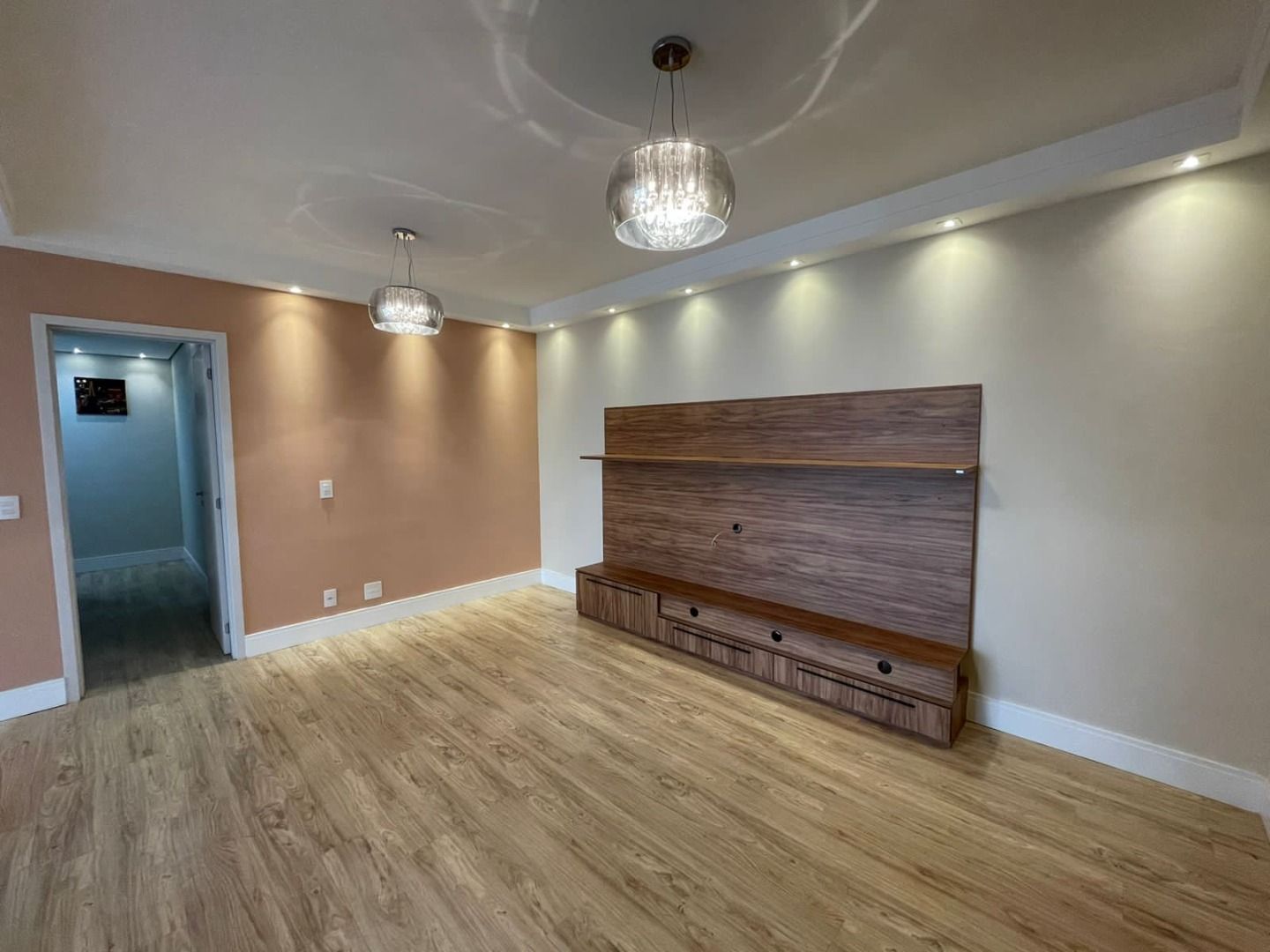 Apartamento à venda com 3 quartos, 130m² - Foto 4