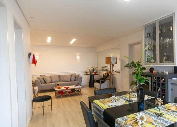 Apartamento à venda com 3 quartos, 130m² - Foto 2