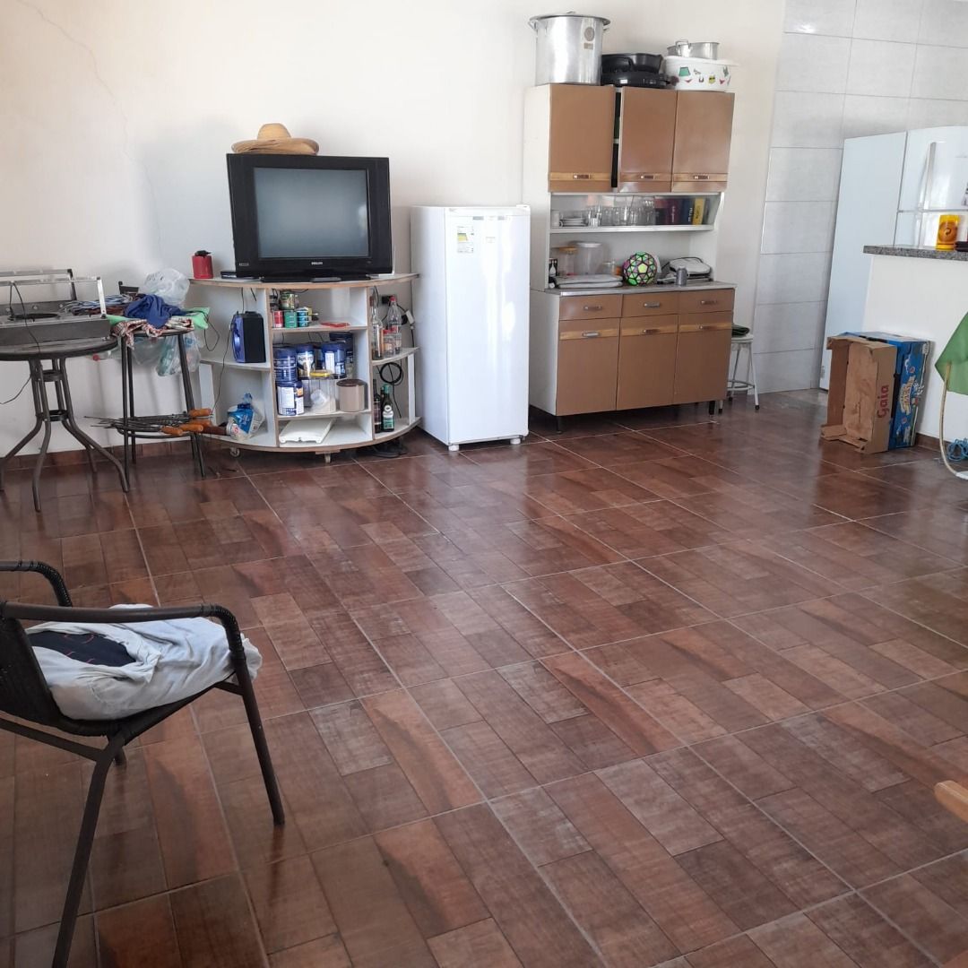 Chácara à venda com 2 quartos, 180m² - Foto 6